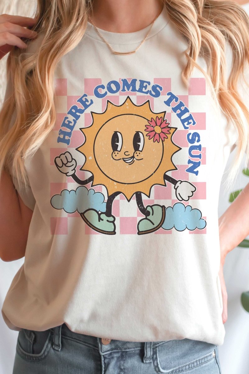 HERE COMES THE SUN Vintage Graphic Tee T - Shirts Cotton Fashion Bravada